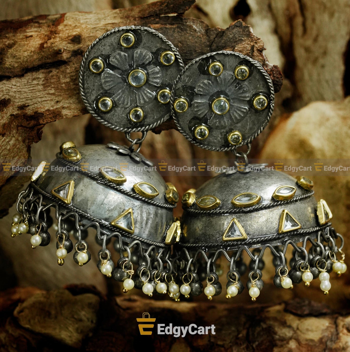 Explore the timeless treasures offered by antique jhumka in the UAE