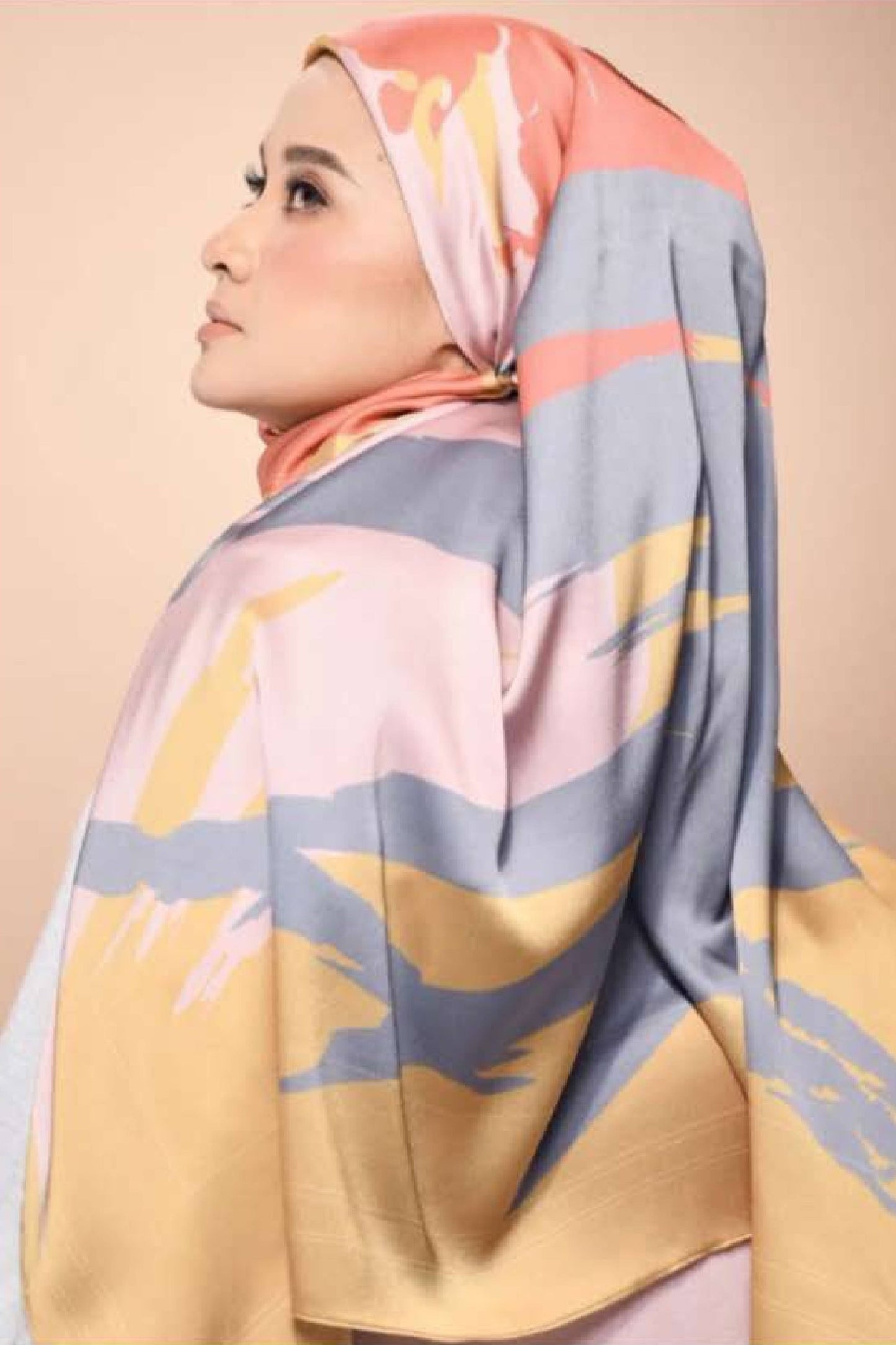 Smoothy Silk Womens Printed Scarf Hijab