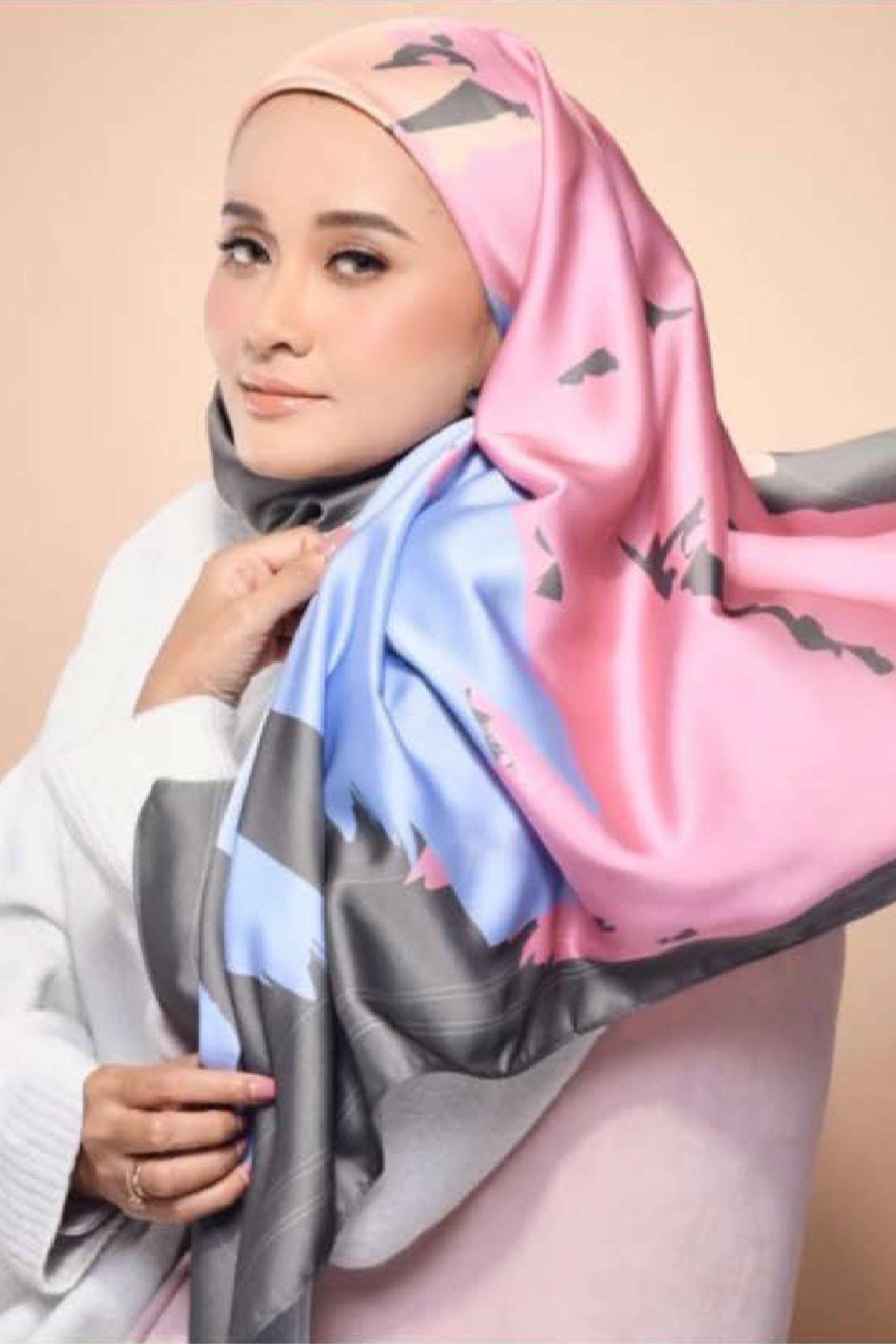 Multicolor Smoothy Silk Printed Womens Scarf Hijab