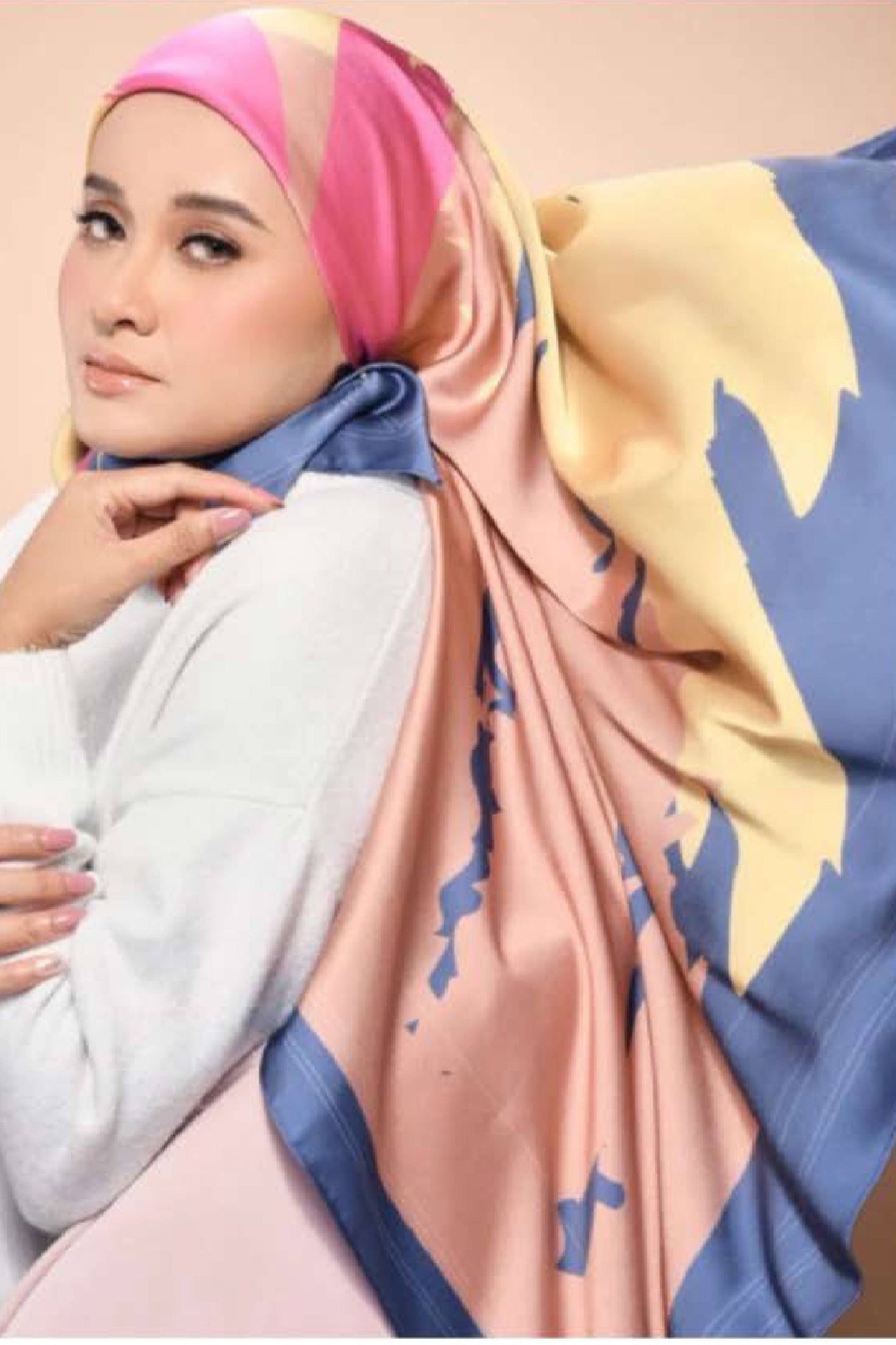 Printed Multicolor Smoothy Silk Womens Scarf Hijab