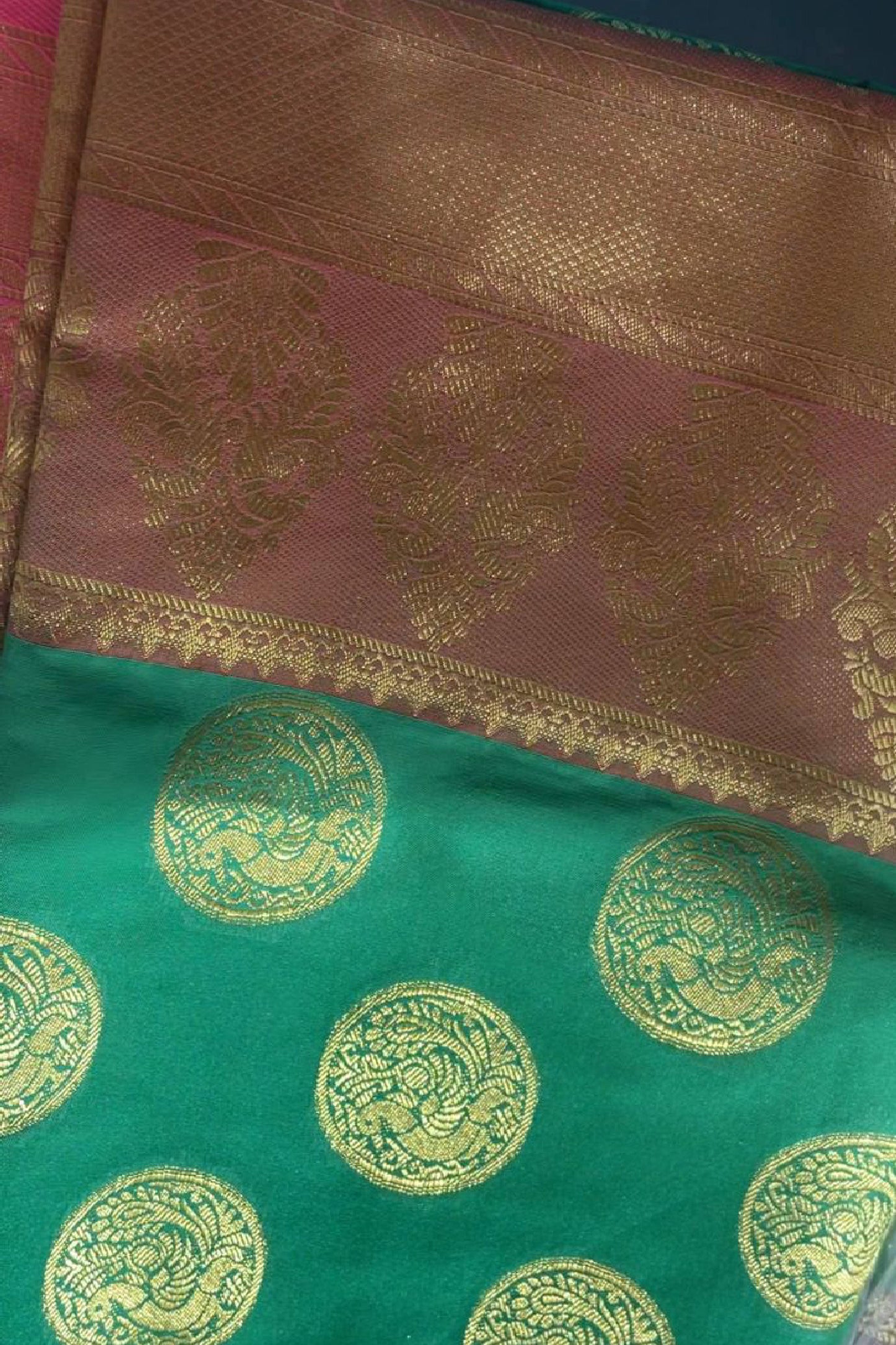 Green Jacquard Woven Fabric Kanjivaram Silk Saree